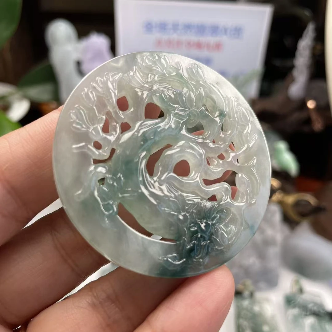 天然翡翠缅甸A货冰飘花镂空雕玉兰花象征坚贞爱情