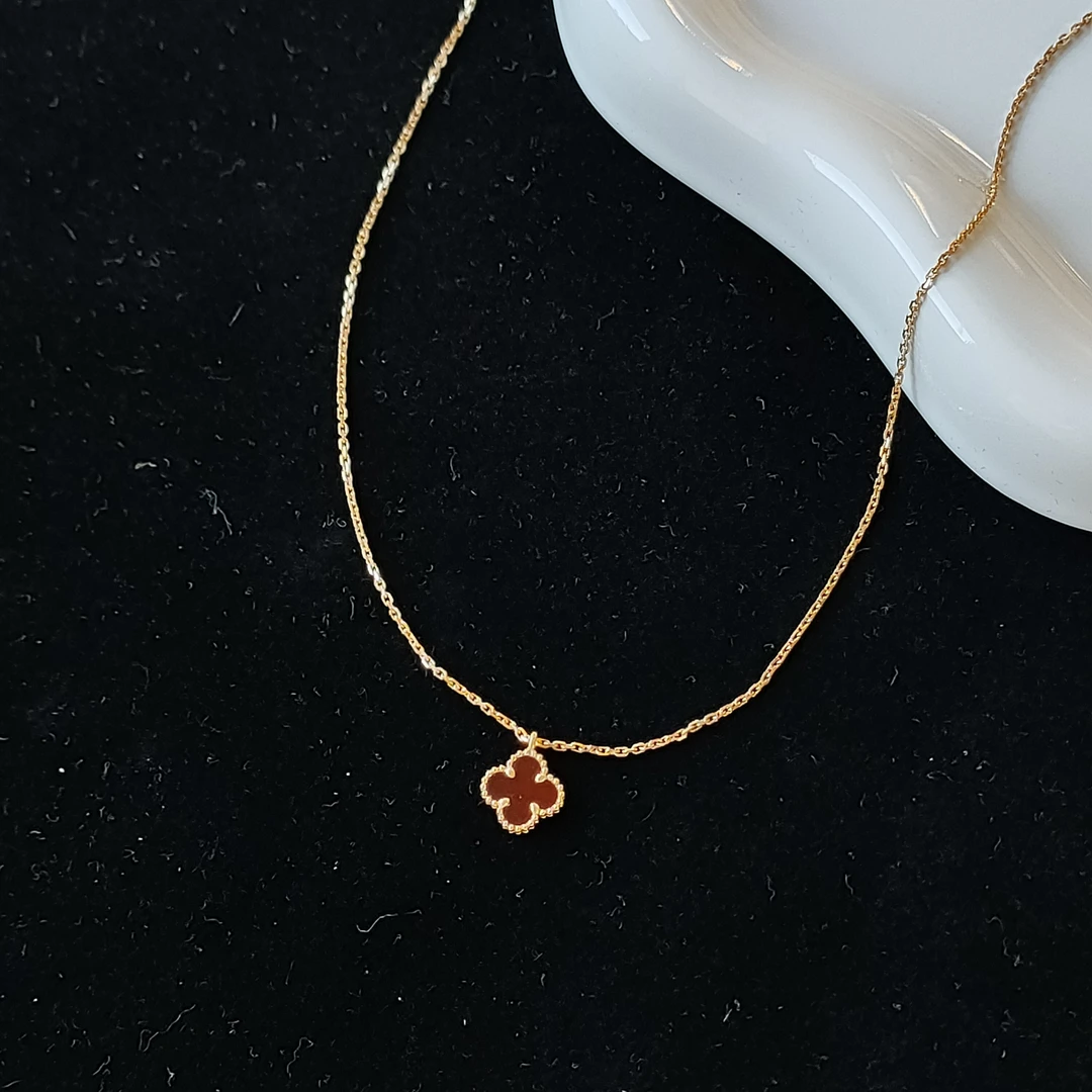 95新 梵克雅宝 Azul-22年新扣750玫瑰金红玉髓单花项链/48999