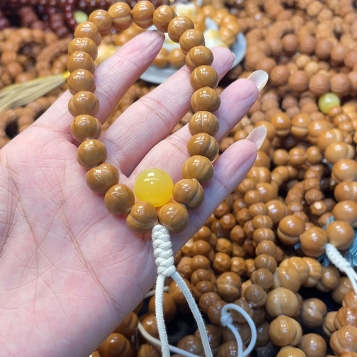 眼****吊坠猴头核桃全品小屁桃手持