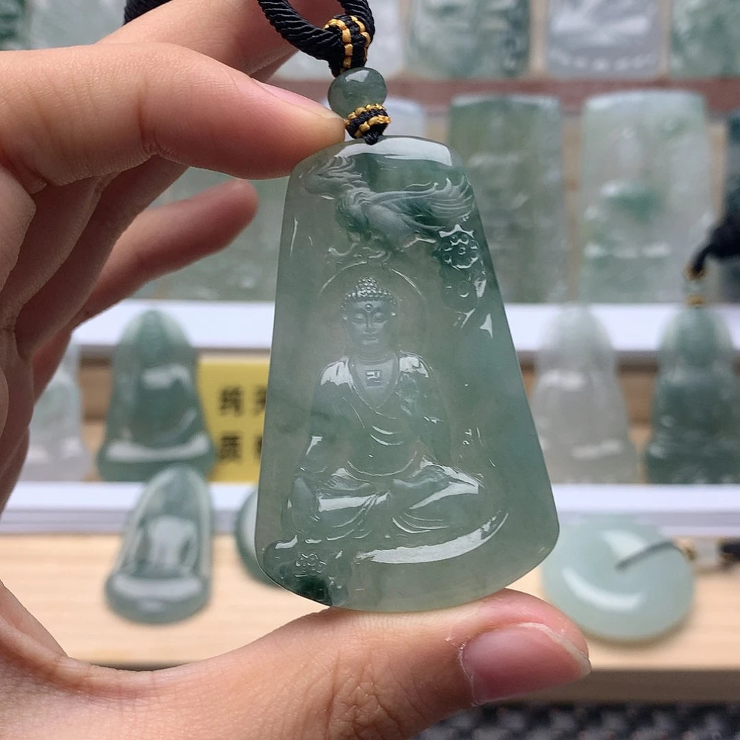 寒***0翡翠未镶嵌颈饰阿弥陀佛