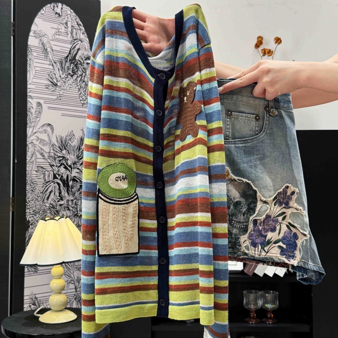 长袖针织小熊T恤女性宽松型休闲夏季常规款少女风上衣DP7827