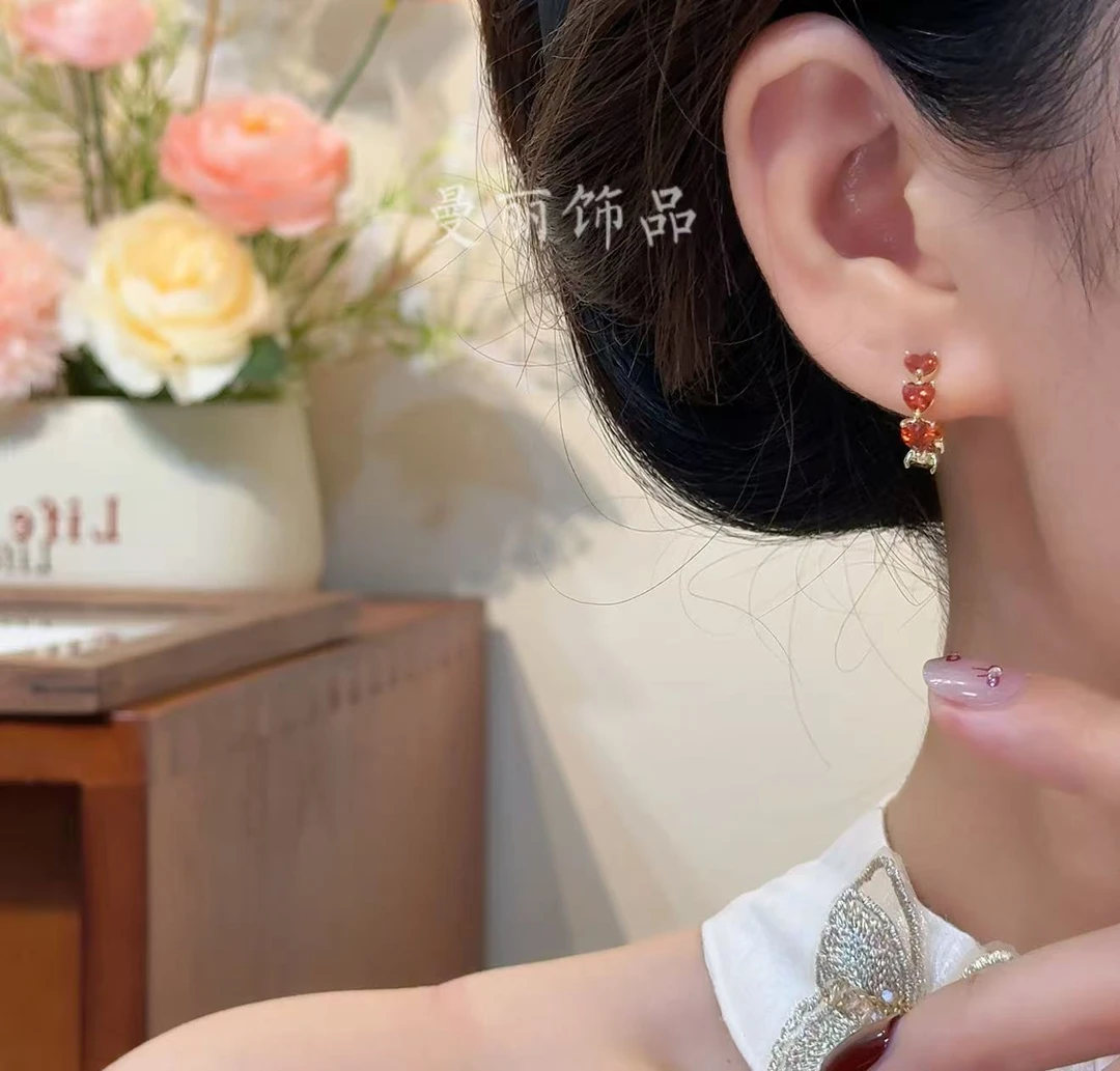 铜合金耳饰 2025精致气质满爱心锆石耳环