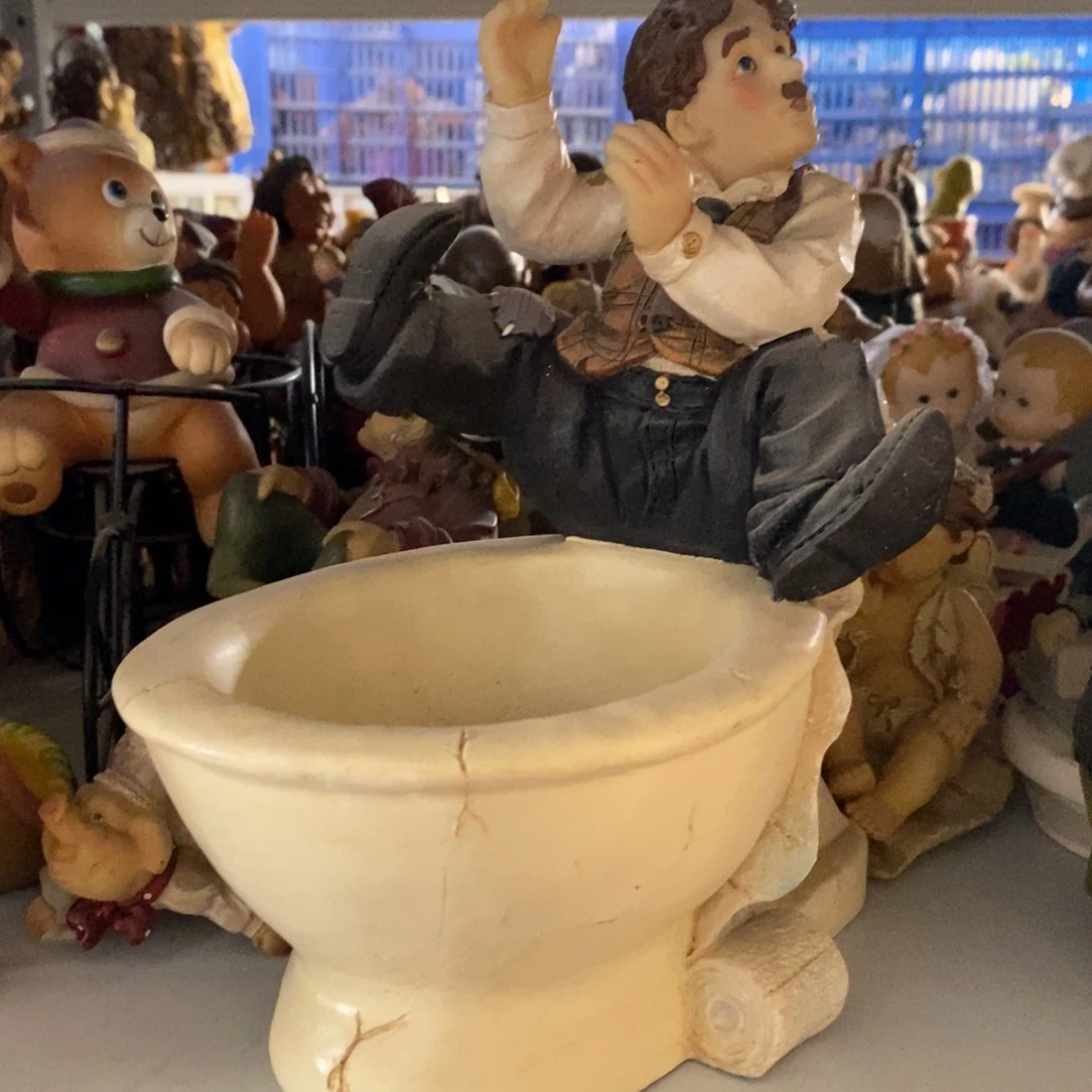 默认微瑕 陶瓷树脂摆件K**?