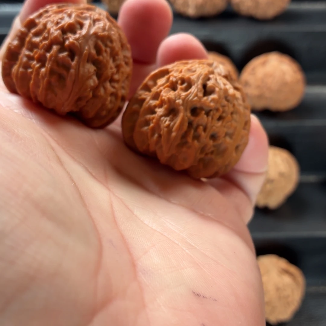 把件桃核山地无药白狮子40福利