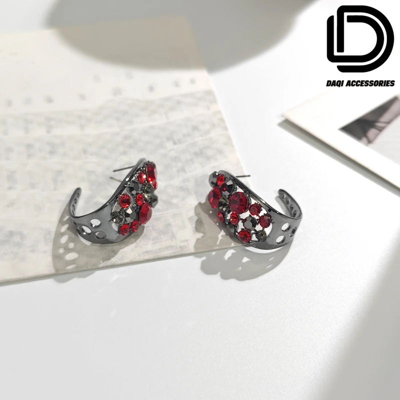 铜合金合成锆石耳饰 04774大淇原创潮酷镶嵌红锆J形气质个性耳钉