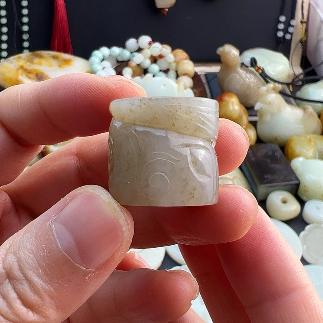 和田玉未镶嵌挂件