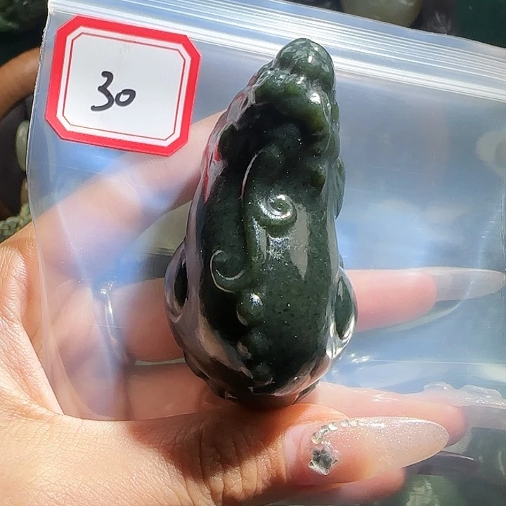 和田玉未镶嵌珠宝半成品