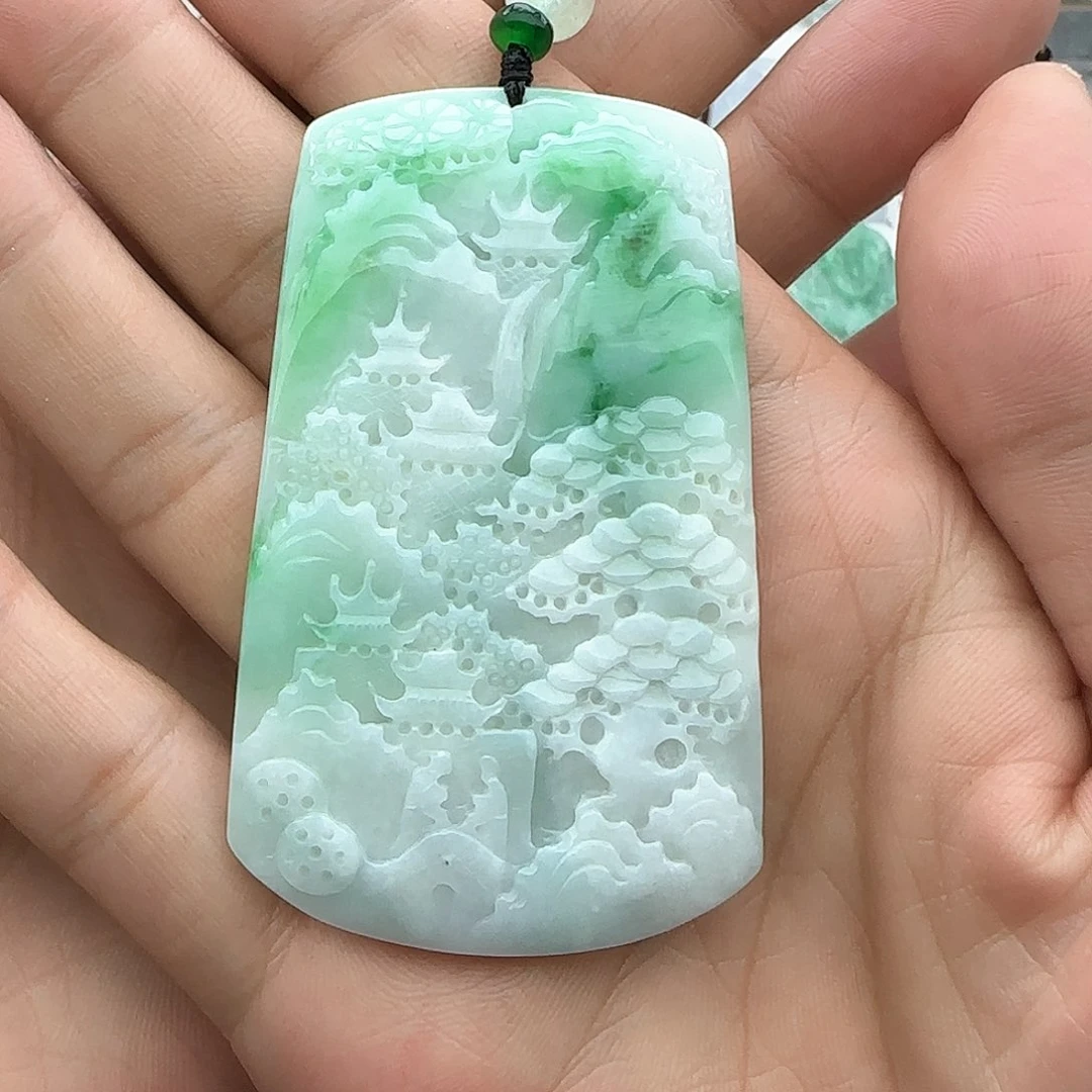 翡翠颈饰未镶嵌这**好翡翠