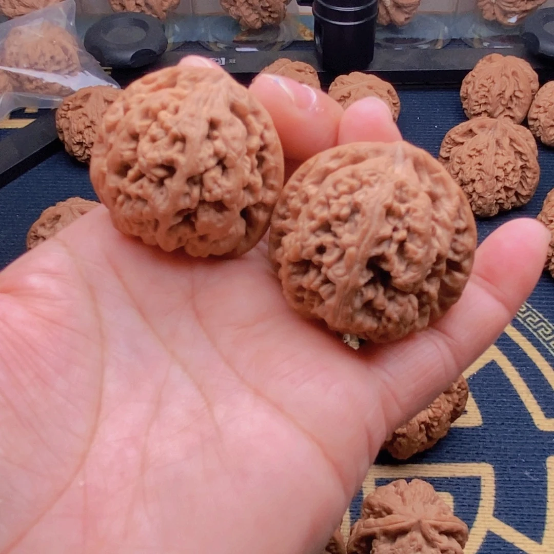 文玩核桃吊坠粗筋38