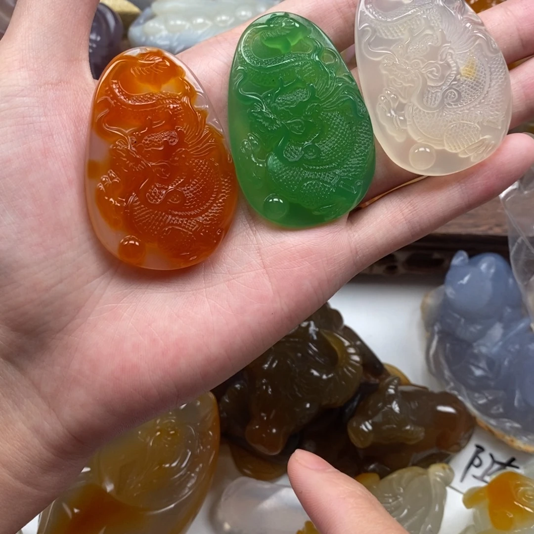 玛瑙/玉髓未镶嵌颈饰