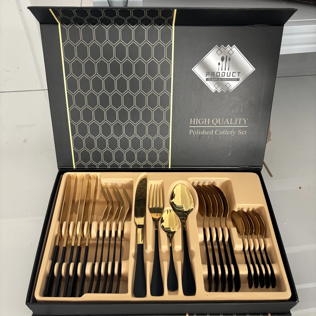 金色不锈钢餐具c