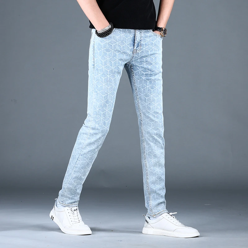 男士春夏浅蓝色牛仔裤男款夏季薄款潮牌印花青年百搭修身小脚长裤