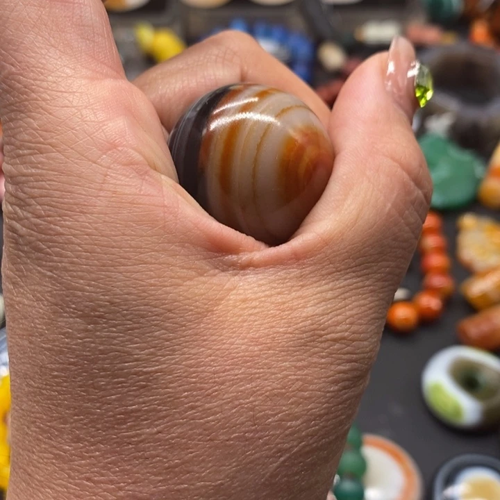 玛瑙/玉髓颈饰未镶嵌小***糕