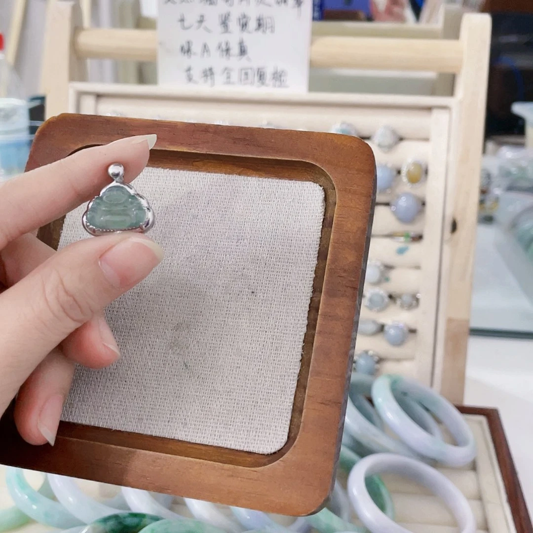 颈饰未镶嵌翡翠天然翡翠Ａ货