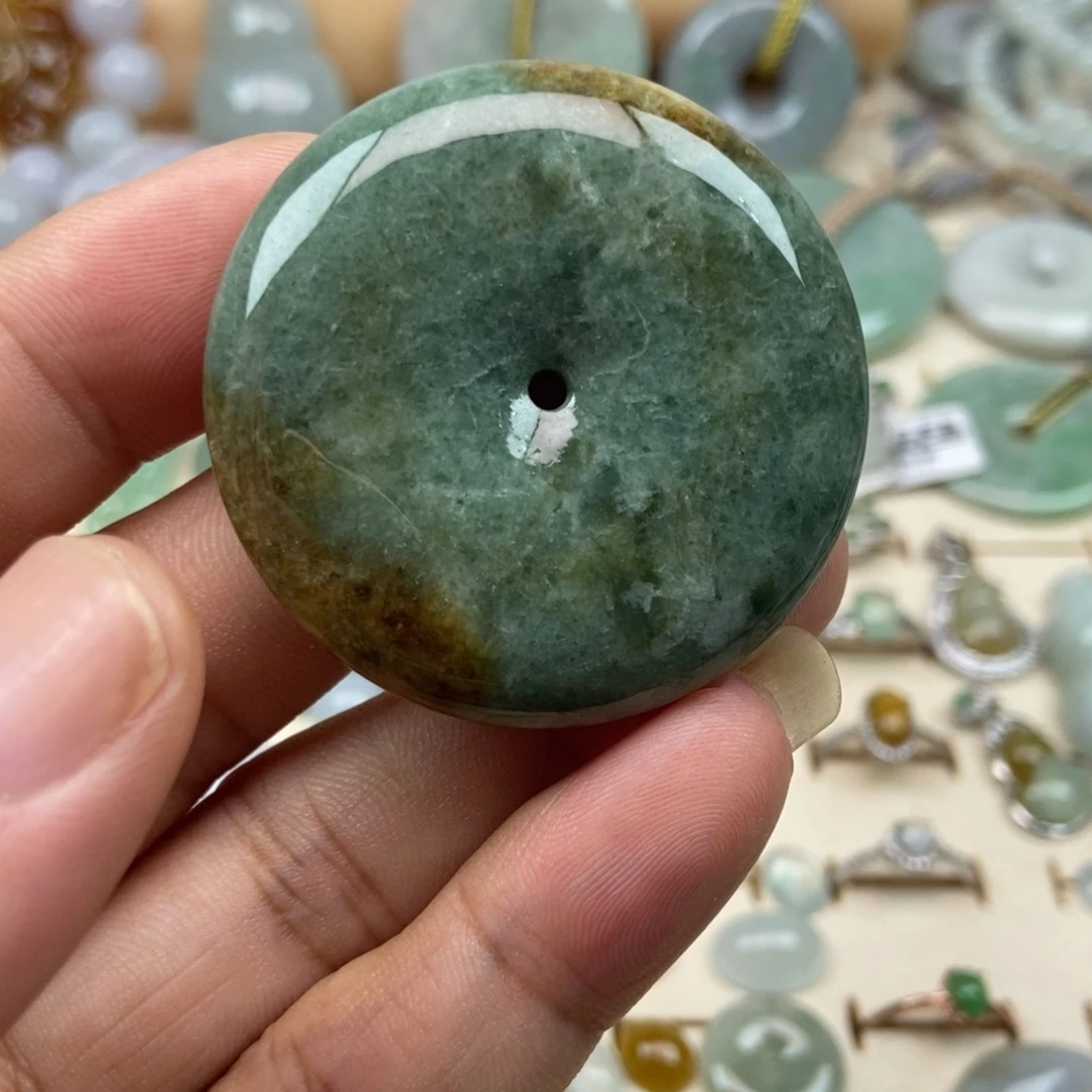 翡翠未镶嵌颈饰13
