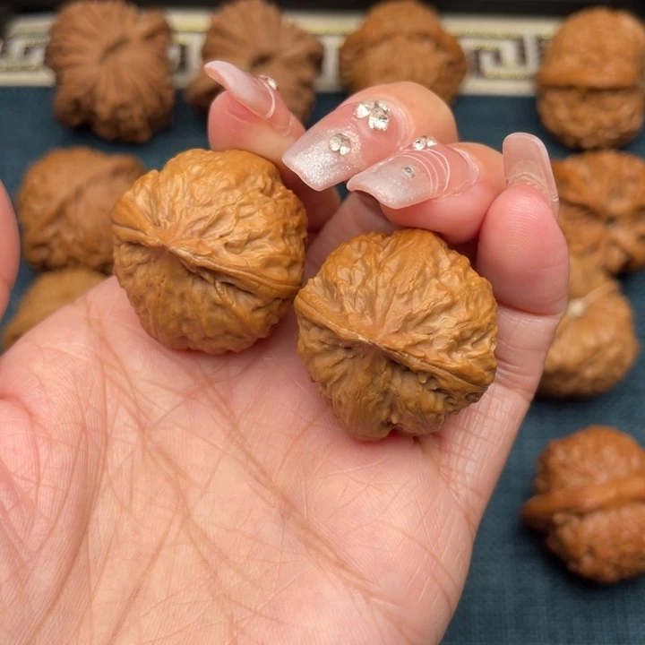 把件文玩核桃2.9全品野生八棱南瓜手捻。