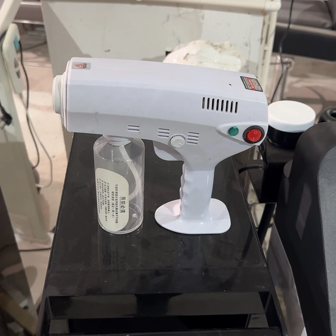 一***卜混纺木（红木类）护理机器一台