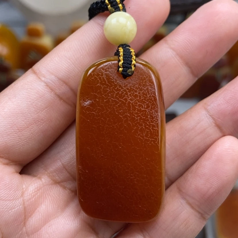 【闪购商品】琥珀颈饰未镶嵌
