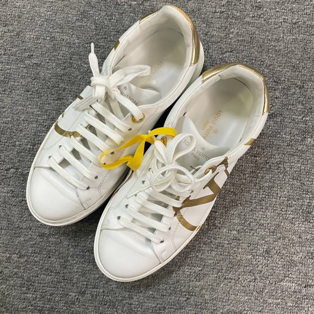 95新 LouisVuitton/路易威登 牛皮低帮休闲时尚板鞋36.5/4024