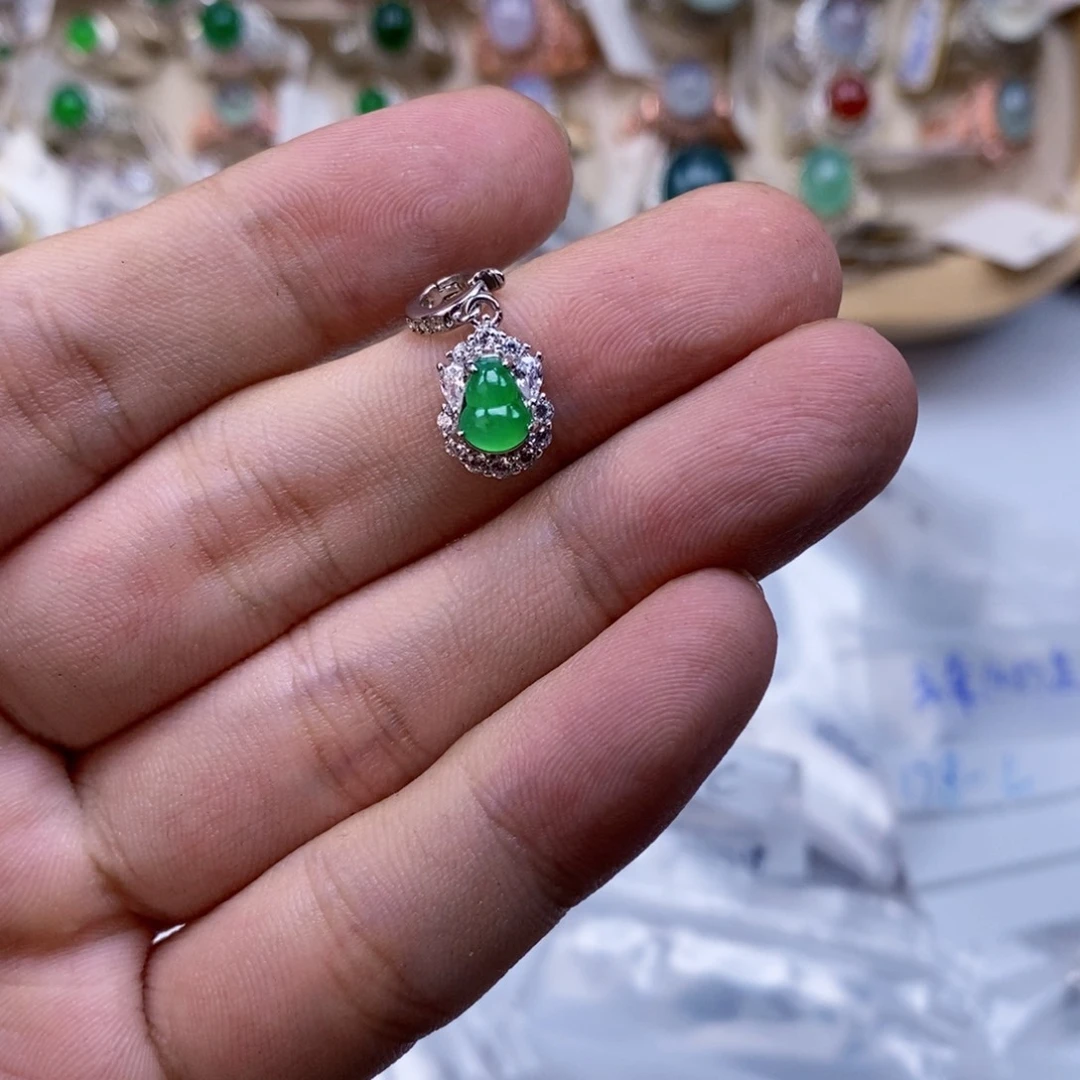 翡翠戒指银S925镶嵌云****糖天然缅甸翡翠a货