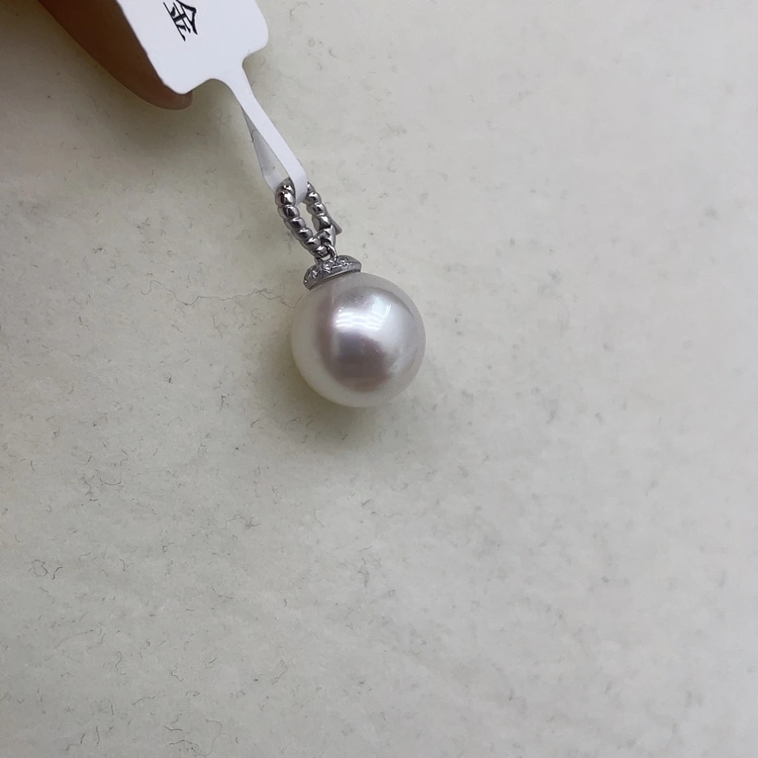 14K金镶嵌海水珍珠颈饰