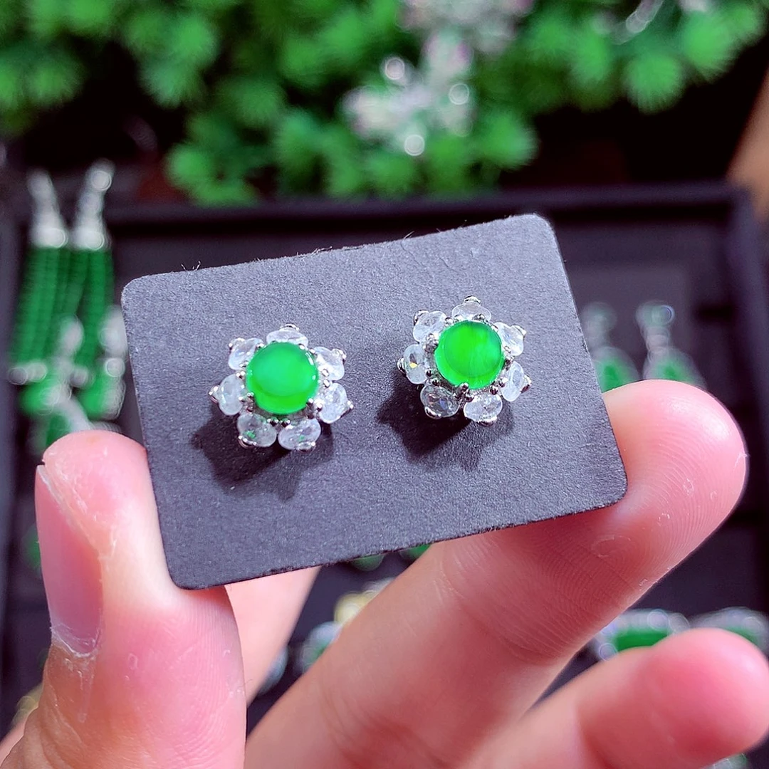 颈饰未镶嵌翡翠天然