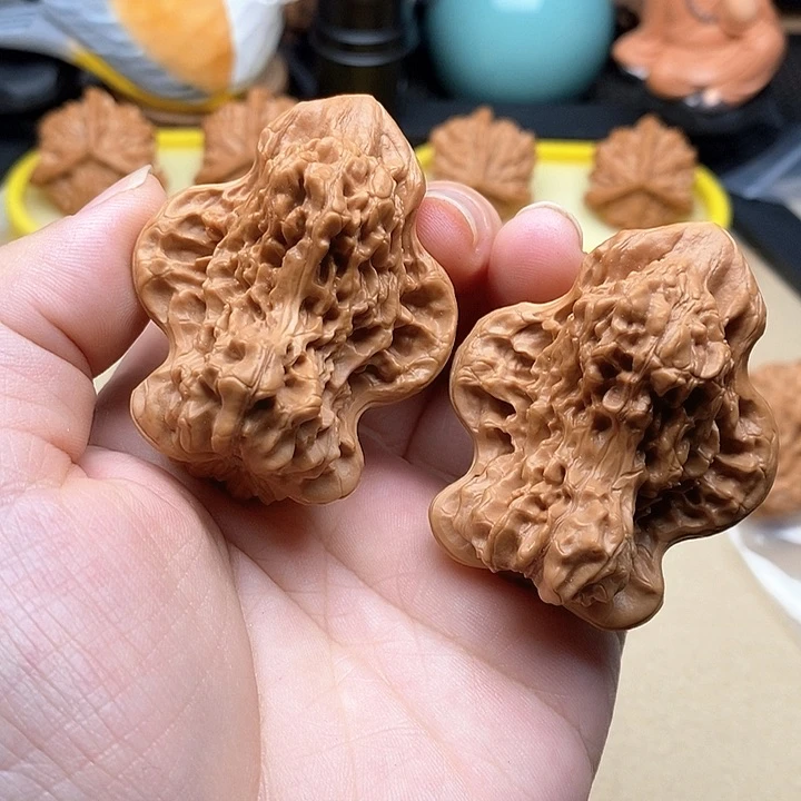 文玩核桃把件机****）文玩核桃