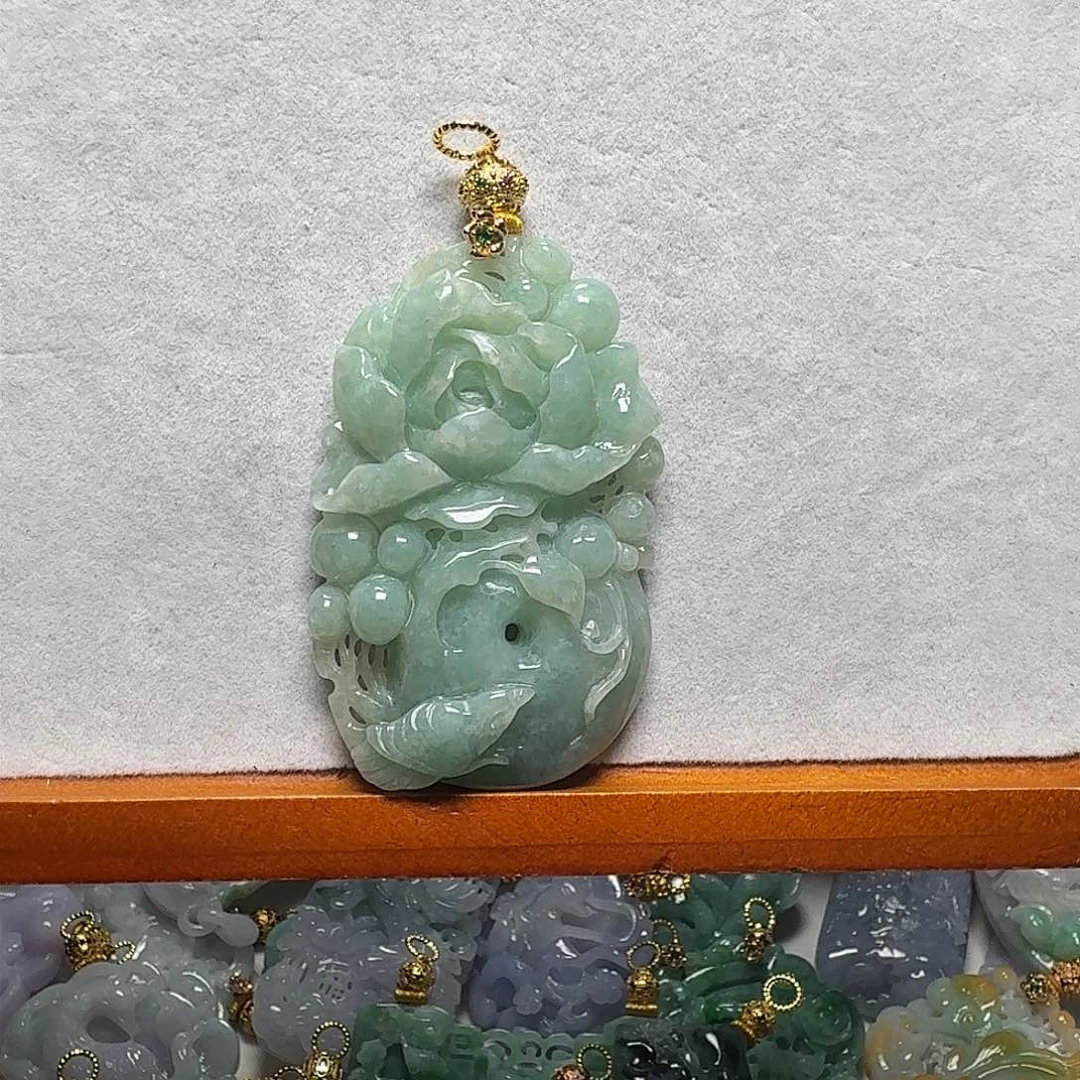 吊坠(赠链)未镶嵌翡翠