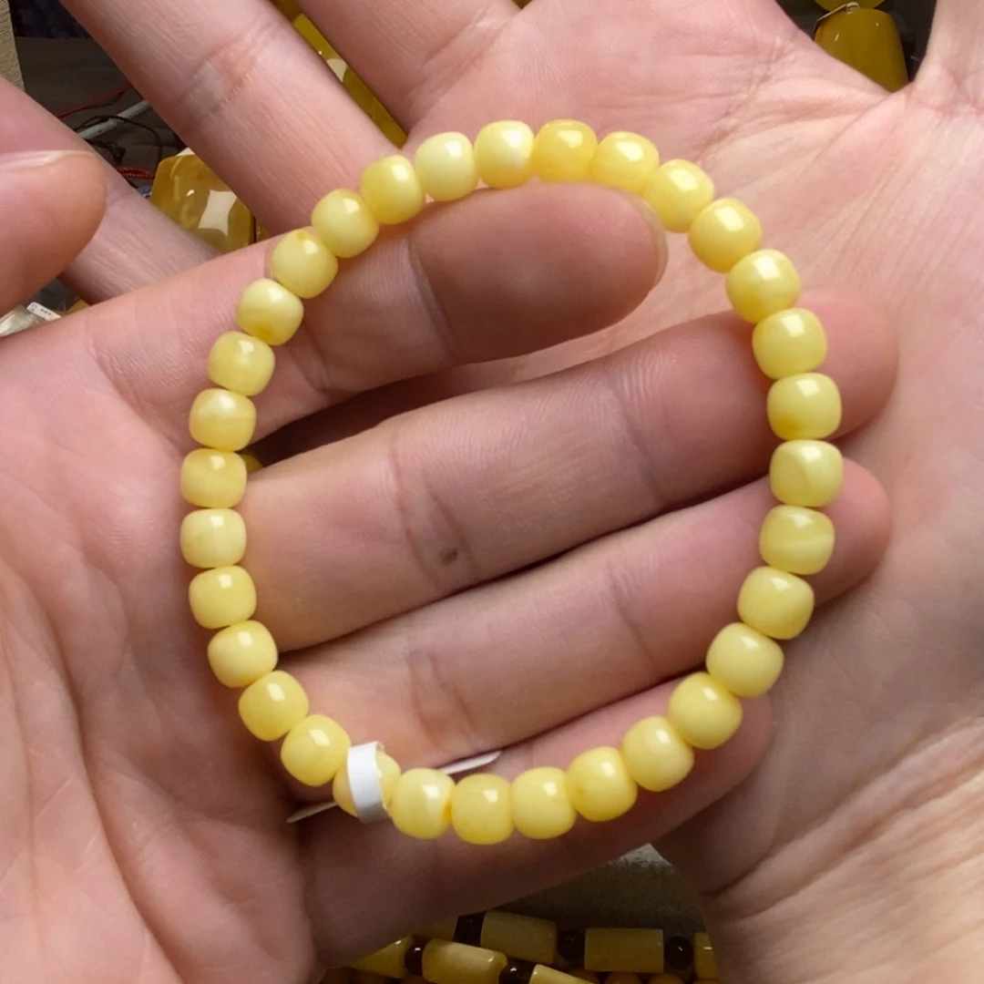 琥珀未镶嵌裸石蜜蜡