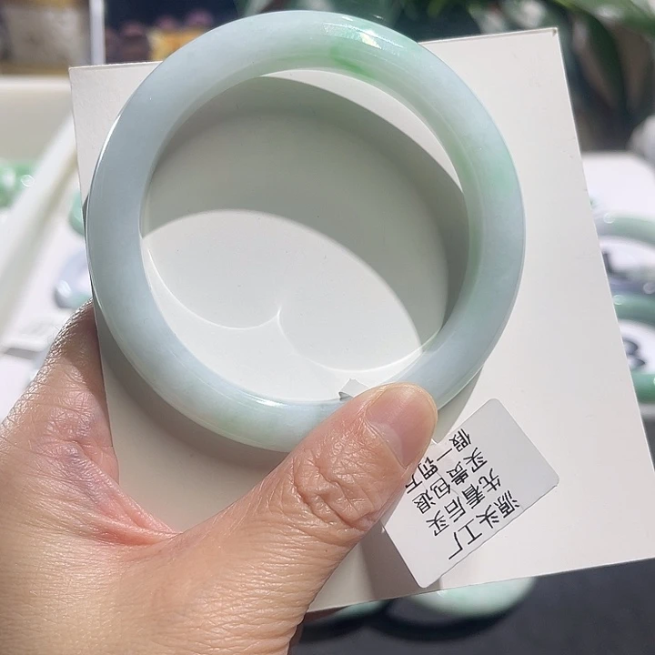 翡翠未镶嵌手镯纯天然缅甸翡翠手镯