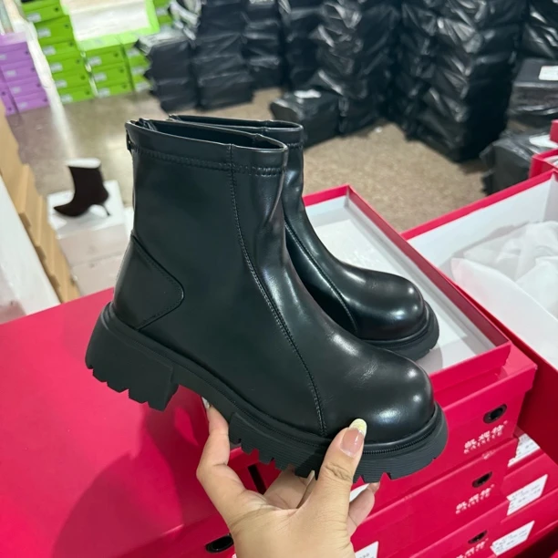 君君真皮短靴单里跟高5厘米6116