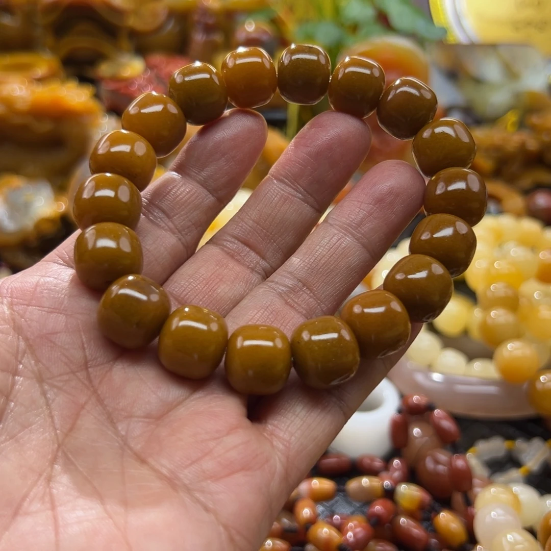 石英质玉未镶嵌颈饰