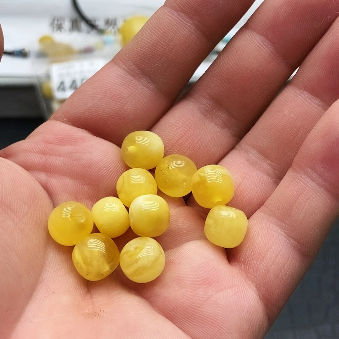 未镶嵌蜜蜡珠宝奇石10毫米老型微瑕随机一颗
