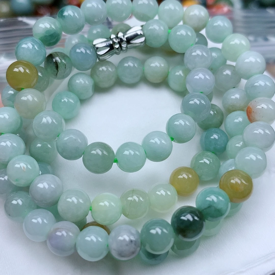 翡翠颈饰未镶嵌手串