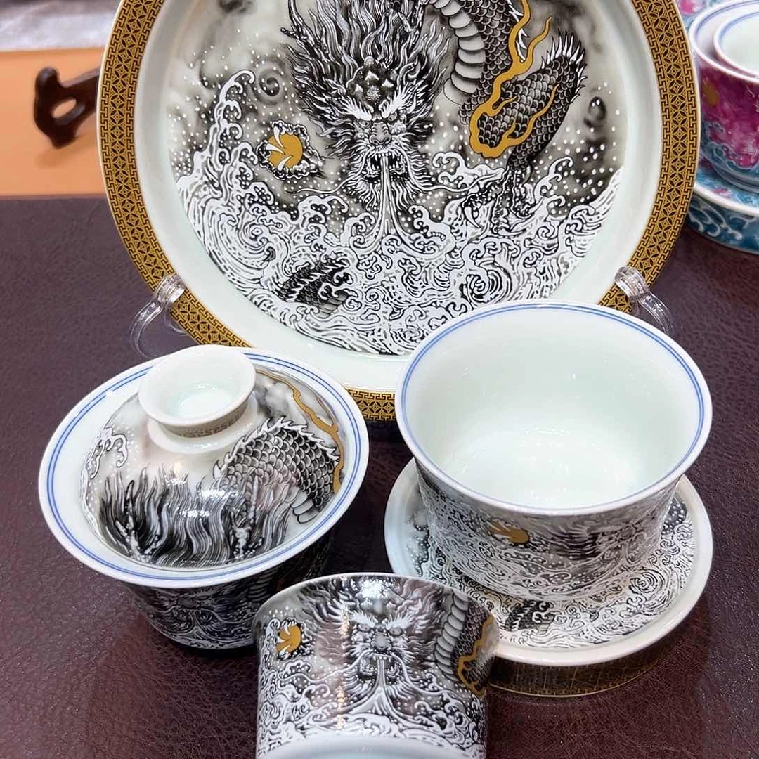 摆件景德镇陶瓷学院等多家单位和企业联合