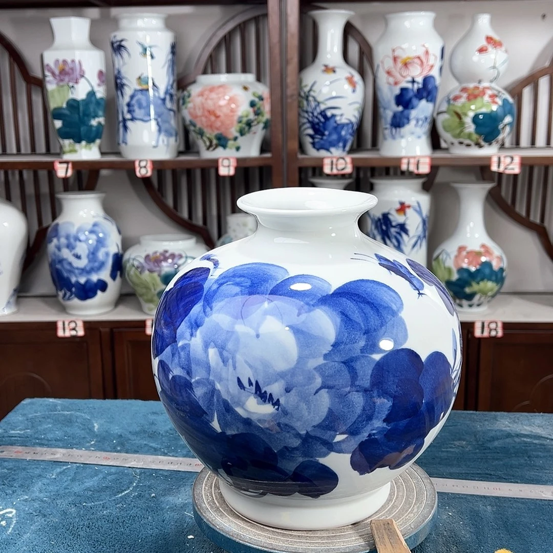 摆件景德镇陶瓷石青牡