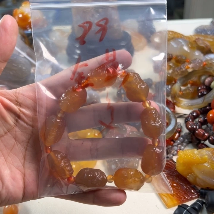 彩****玛瑙/玉髓吊坠(不含链)未镶嵌