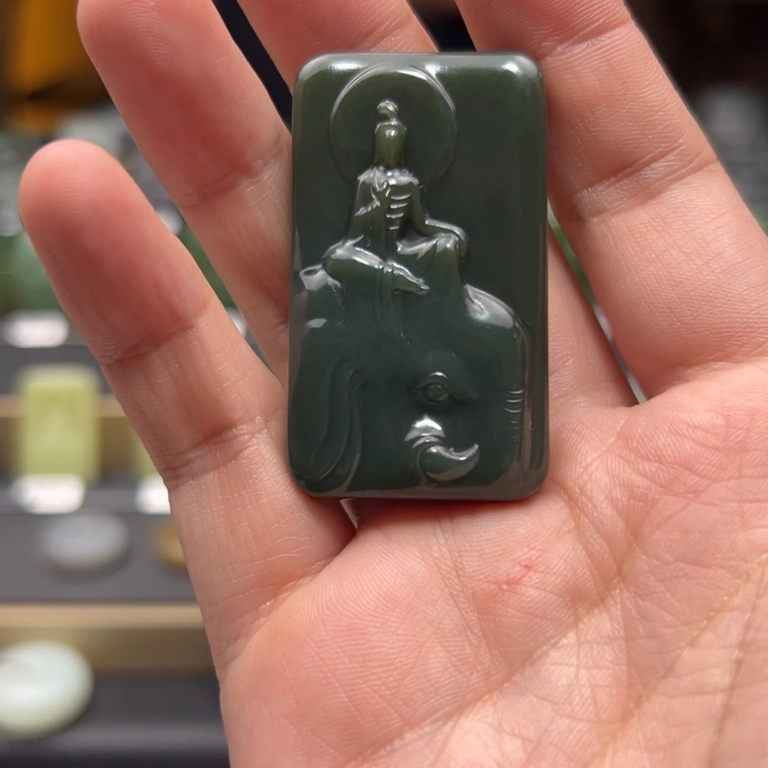 我***遥和田玉未镶嵌挂件