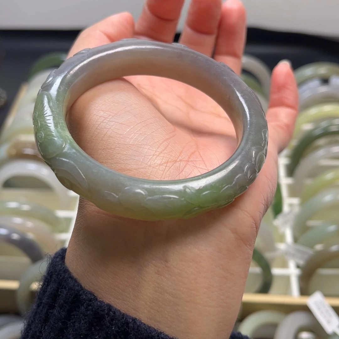 和田玉未镶嵌手镯57圈