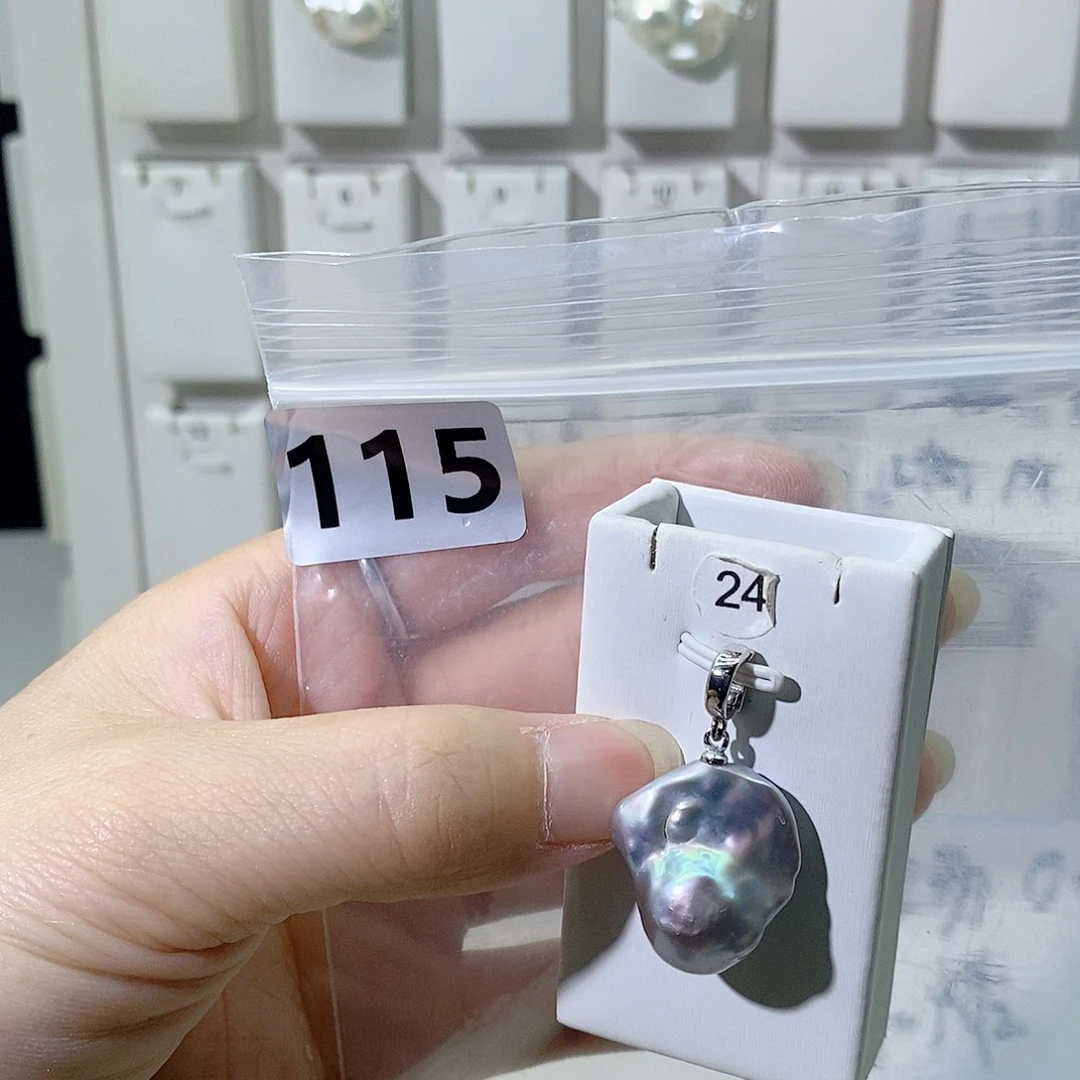 淡水珍珠合金颈饰