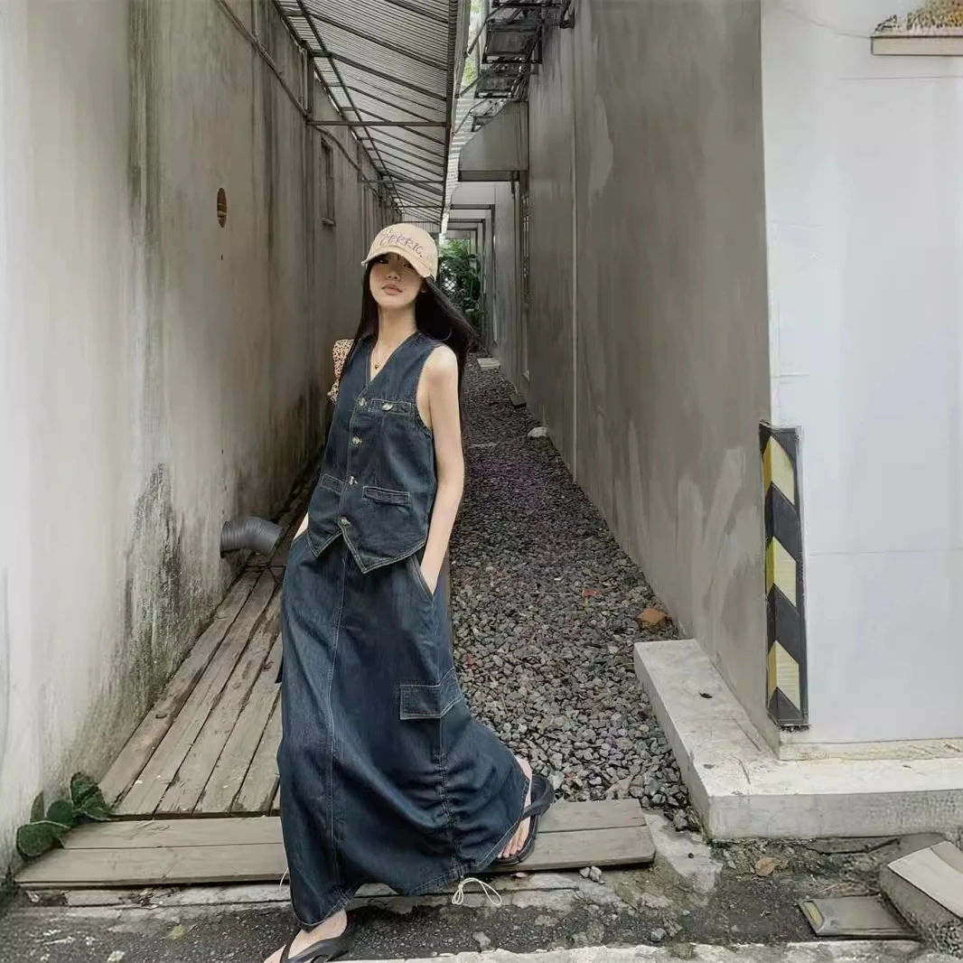 复古牛仔套装女夏季新款宽松V领马甲背心时尚抽褶半身裙两件套潮