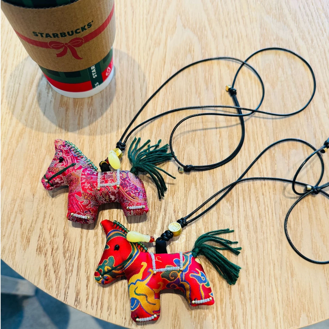 非金属布艺项链 骏马奔腾马年新年真丝宋锦挂饰小马项链好运加马