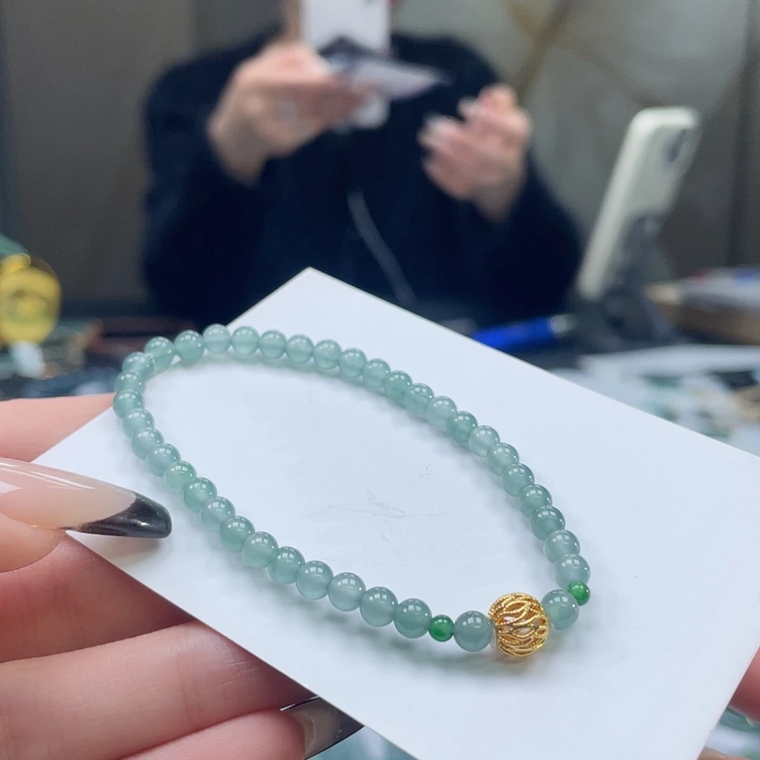 翡翠18K金镶嵌套链