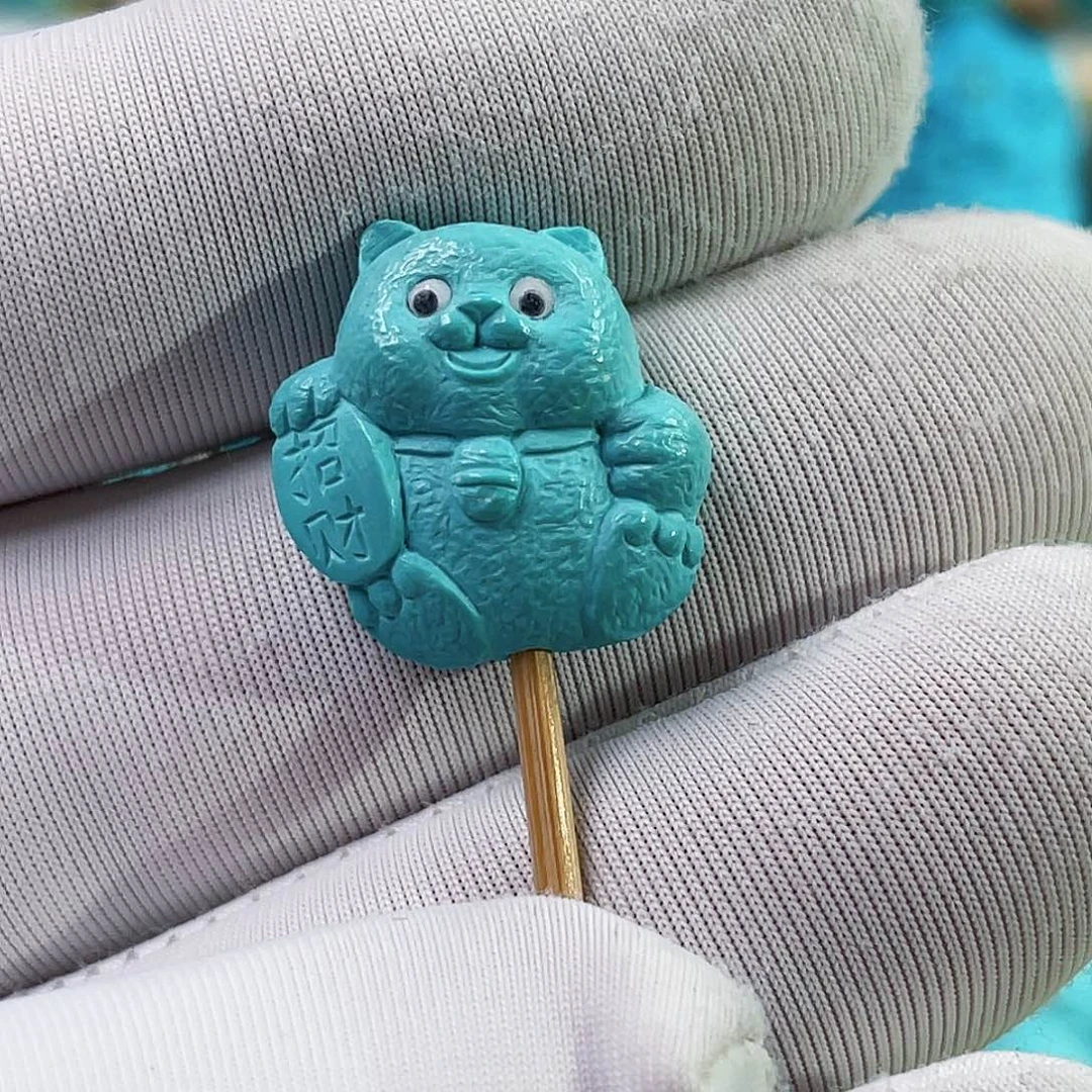 绿松石未镶嵌珠宝奇石