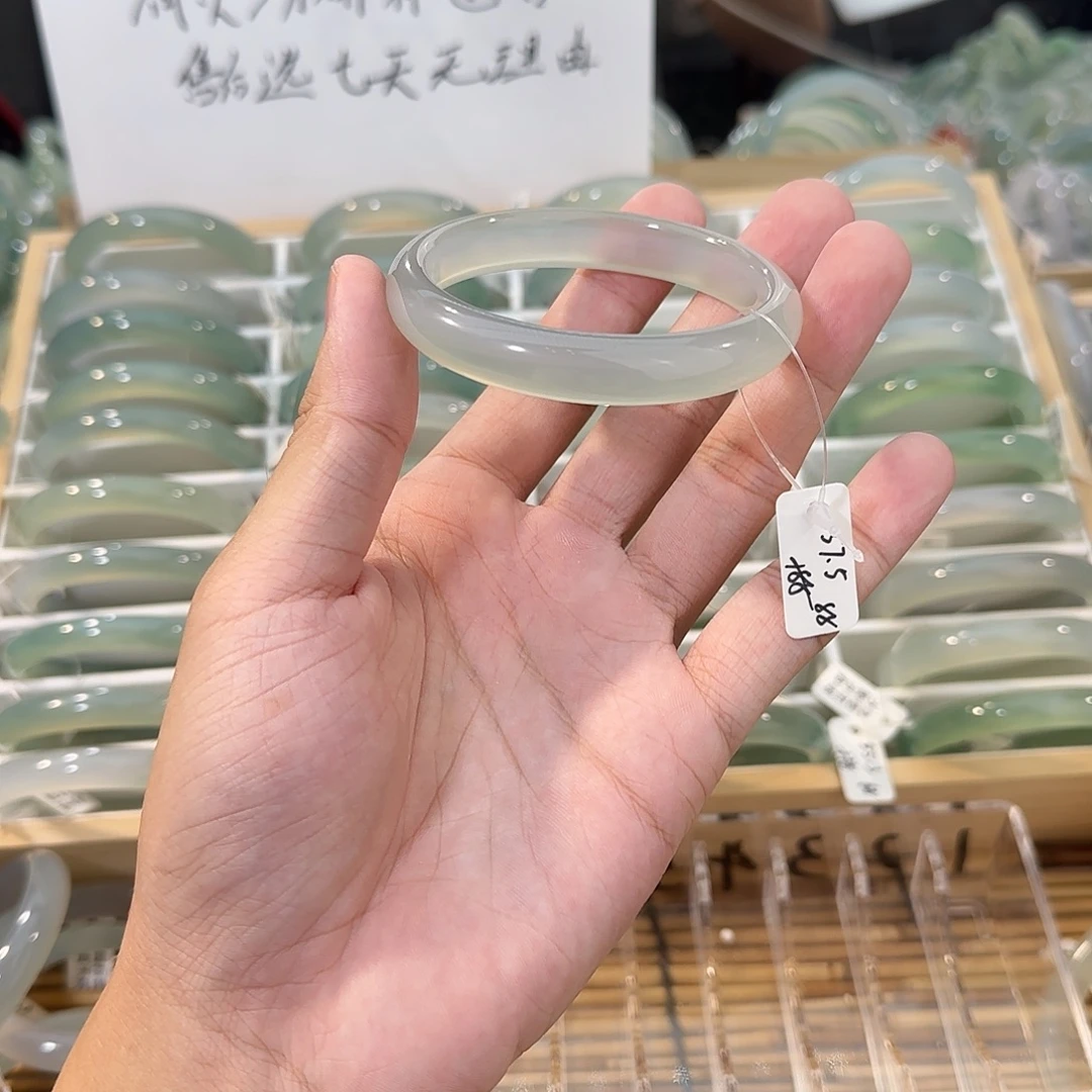 手镯玛瑙/玉髓未镶嵌圈口57.5