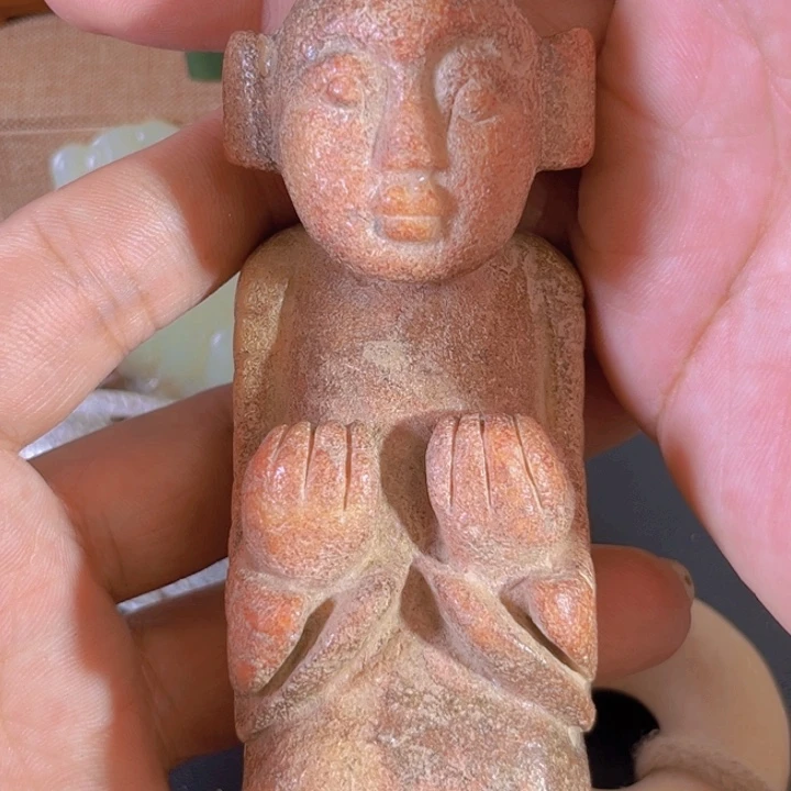 和田玉（糖玉）未镶嵌颈饰刻**心