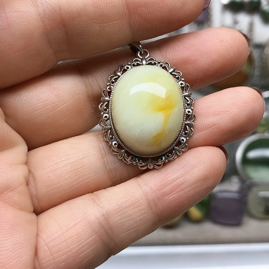 蛇纹石玉银S925镶嵌吊坠