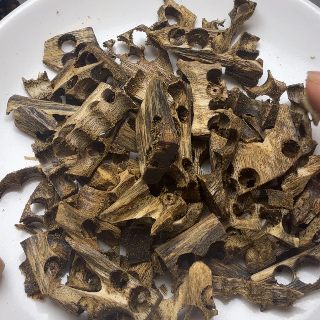 沉香沉香碎屑钻孔料