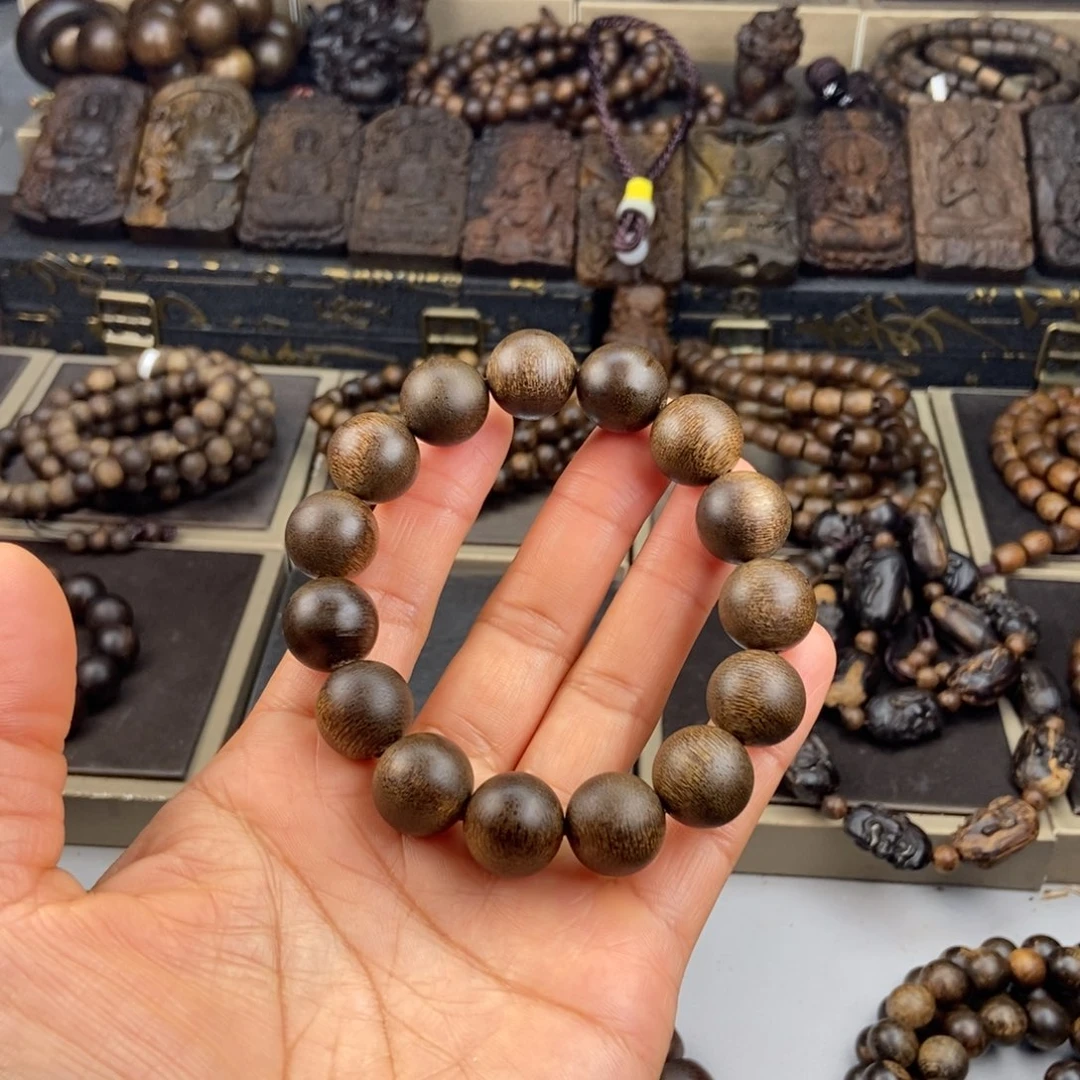 沉香手串赵****）越南芽庄白棋玉化