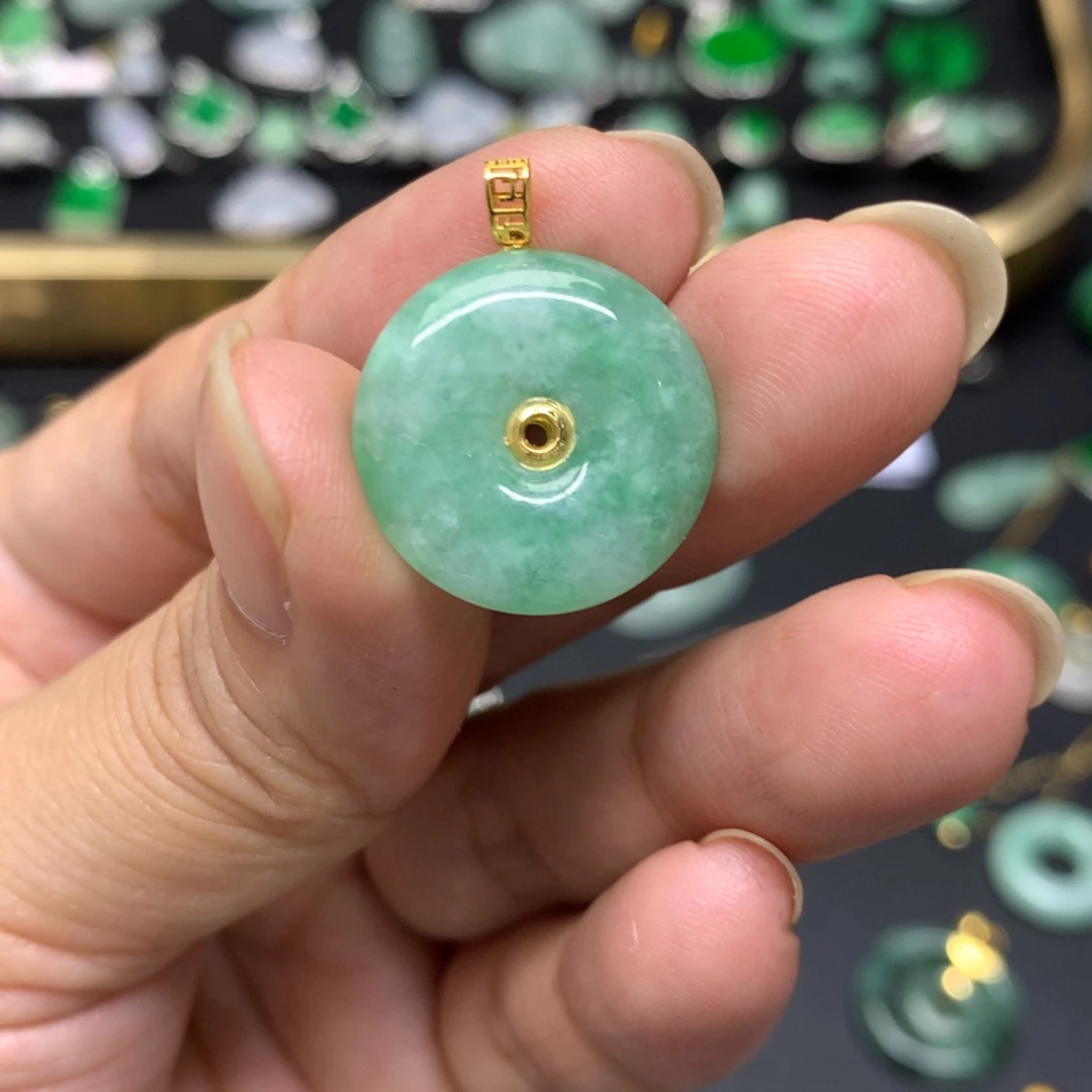 吊坠(不含链)18K金镶嵌翡翠有纹裂